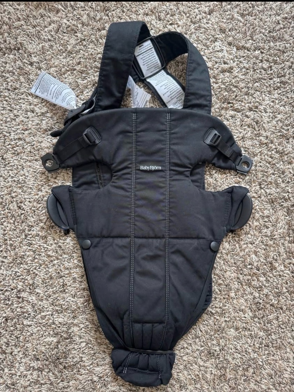 Baby Bjorn black mini carrier